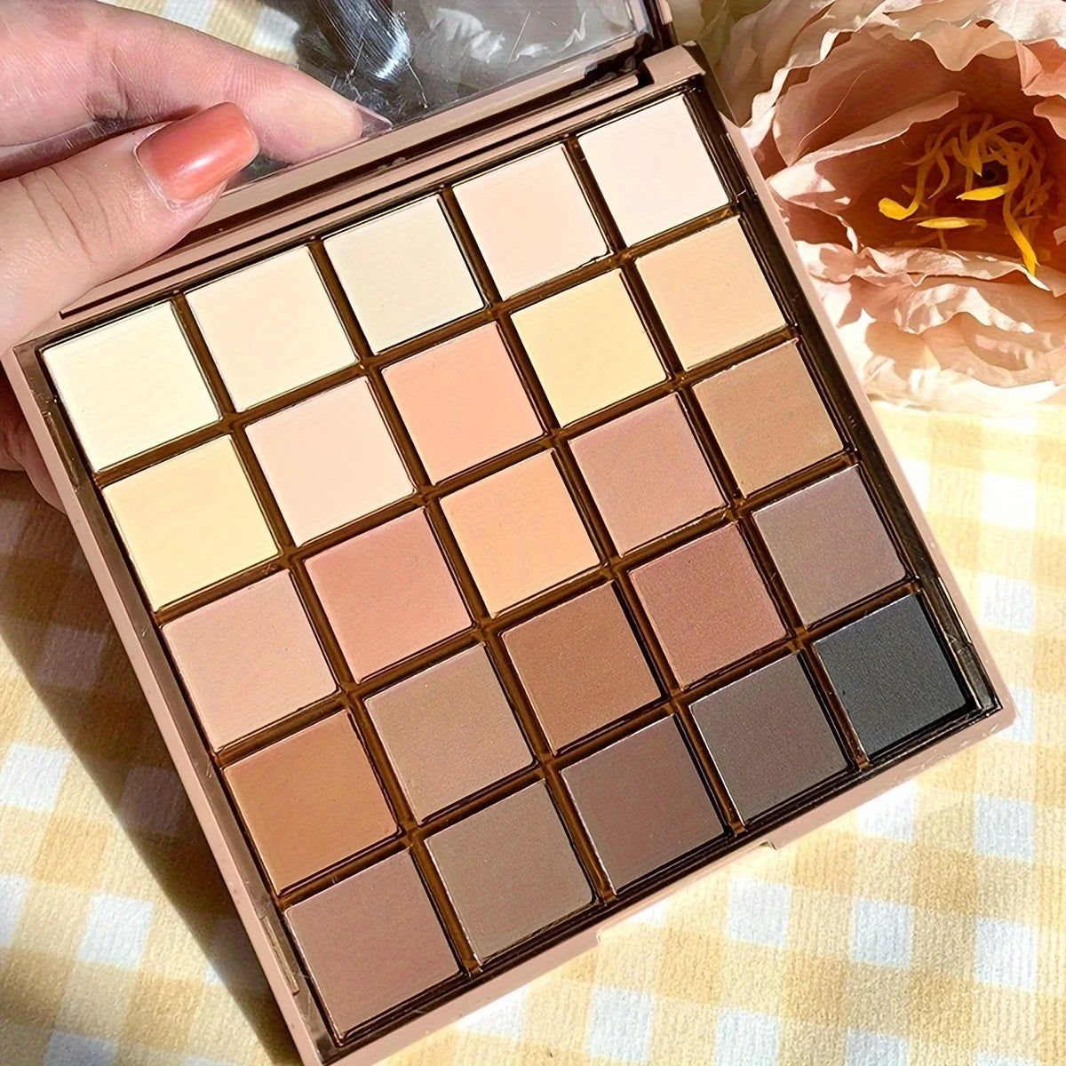 25-Shade Matte Eyeshadow Palette - Neutral Grey & Brown Earth Tones, Coffee & Chocolate Inspired Shades with Velvety Finish for Versatile, Natural to Dramatic Makeup Looks / tm